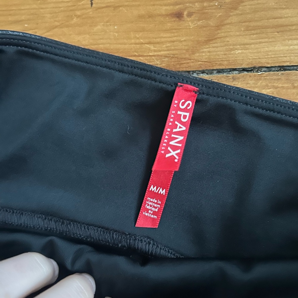 Sold - Picture 6 of 7